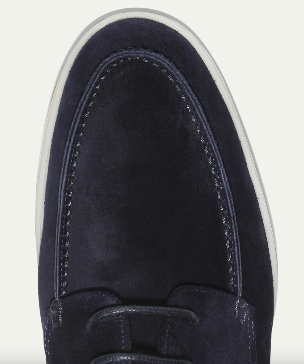 Men’s Suede Loafers – Lace-Up Closure – White Sole – Sleek Structured Fit